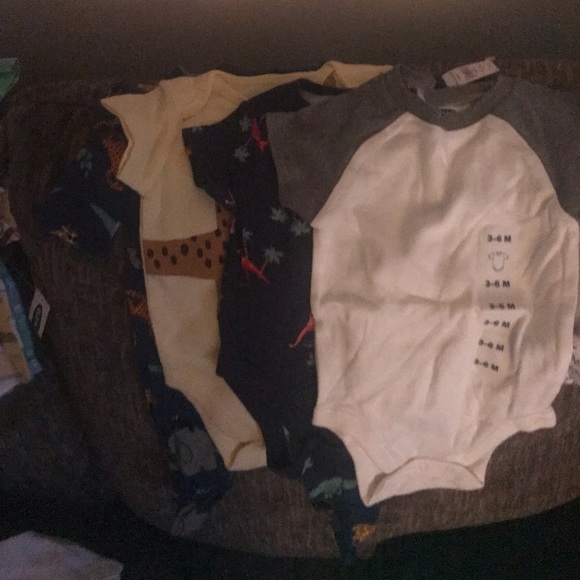 Baby boy 3-6 moths - Picture 6 of 9